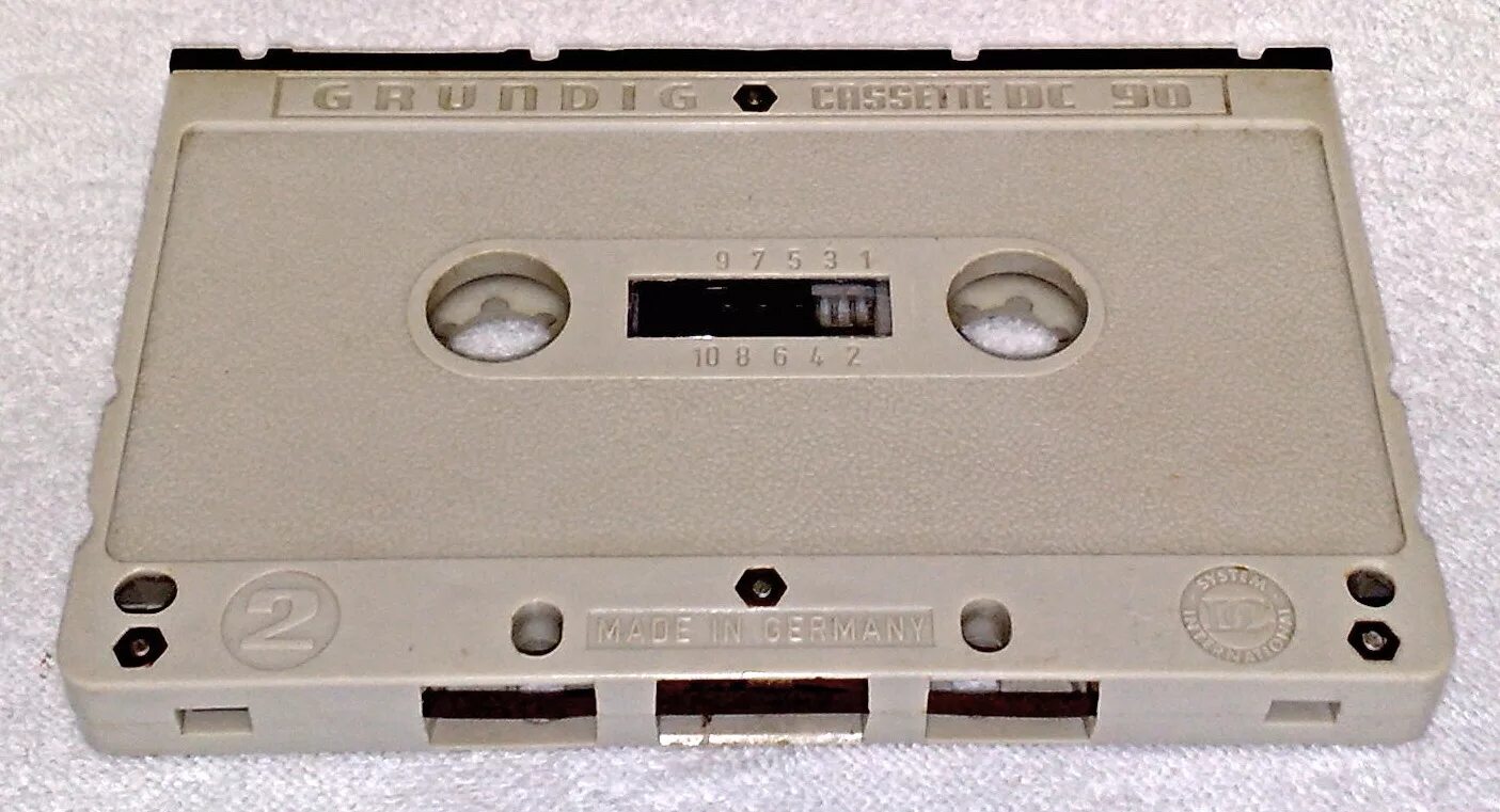 Батину кассету. Кассета BASF 120. Кассета Grundig DC 120. Кассета sk2000. Compact Cassette Sony.