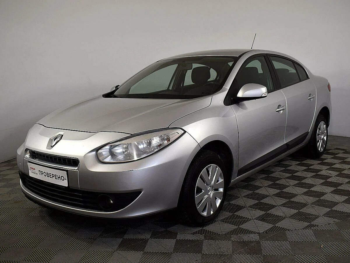 Renault fluence 1.6. Рено Флюенс 2012. Рено Флюенс 2012 серая. Рено Флюенс 2012 1.6.