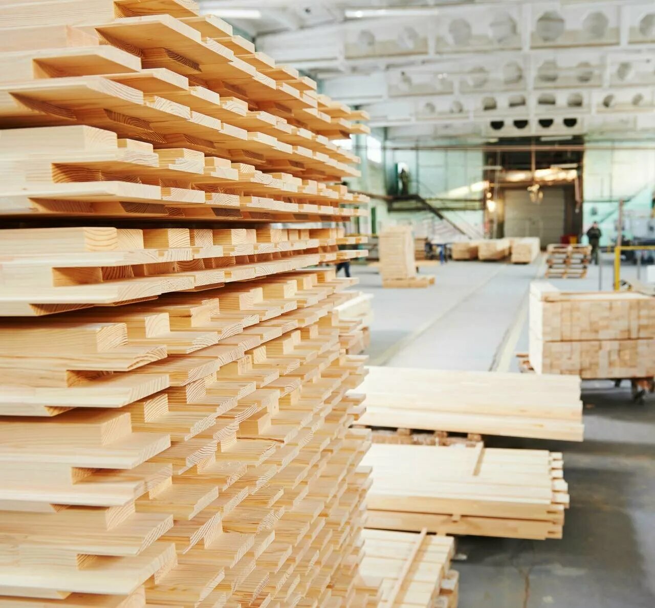 деревообрабатывающая промышленность. деревообрабатывающий цех. деревообработка 2024. мебельный цех. лесоперерабатывающая промышленность.