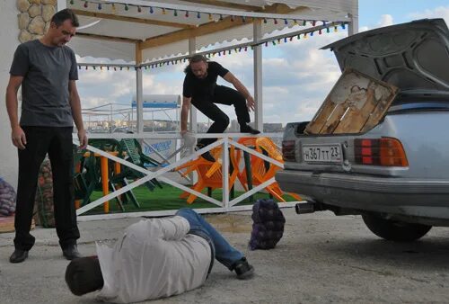 Бригада каскадер александр. Каскадер захаренко биография. Каскадер захаренко биография. Александр иншаков. Александр иншаков бригада.