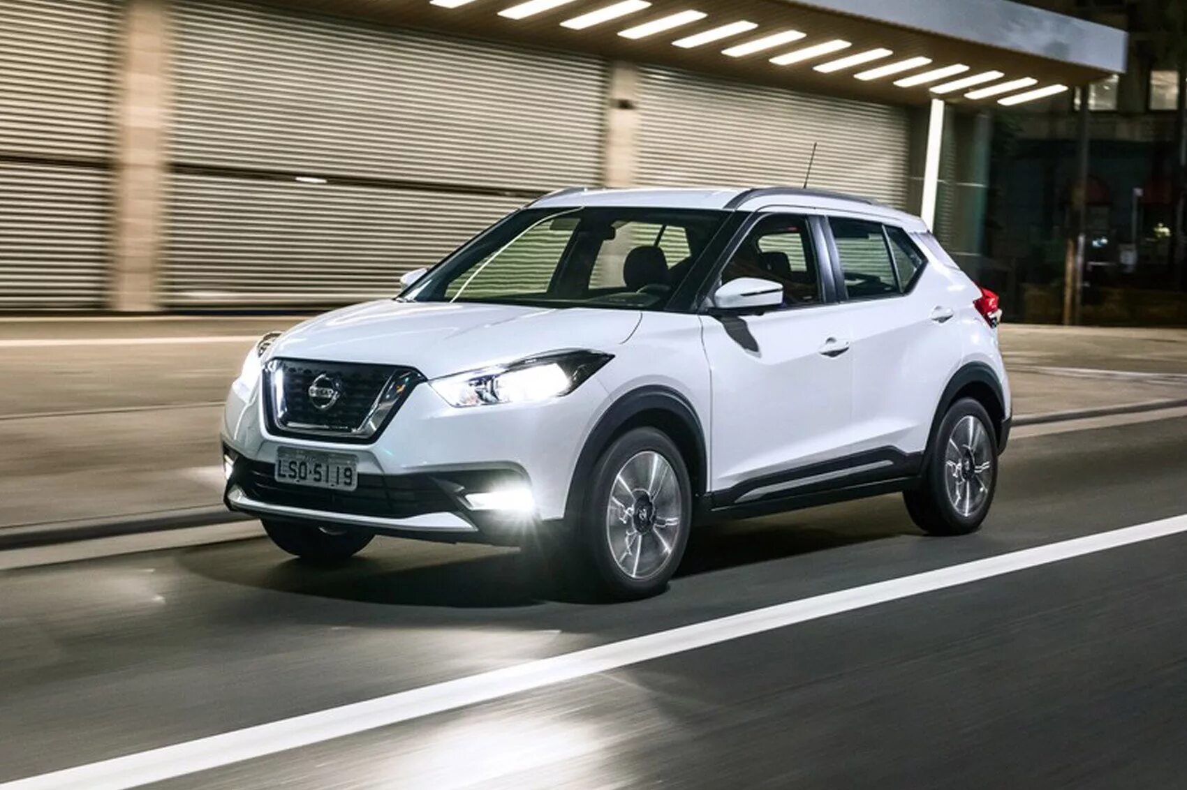 Кроссоверы тула. Nissan Kicks. Nissan Kicks 1.6. Nissan паркетник Kicks. Nissan Kicks 1.6 CVT.