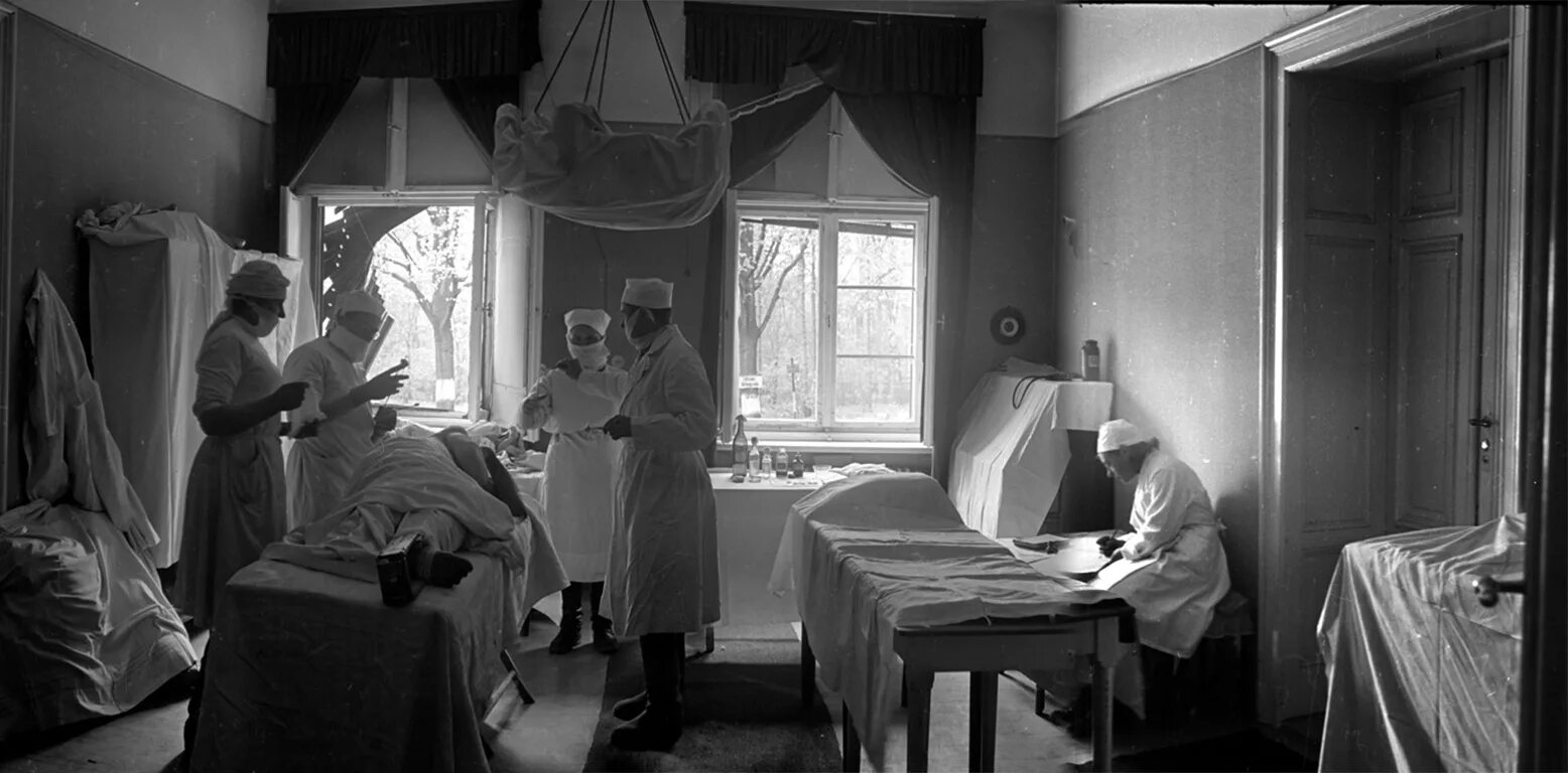 Май госпиталь. Госпиталь в годы войны 1941-1945. Военно полевой госпиталь 1941-1945. Военный госпиталь Берлин 1945 год.