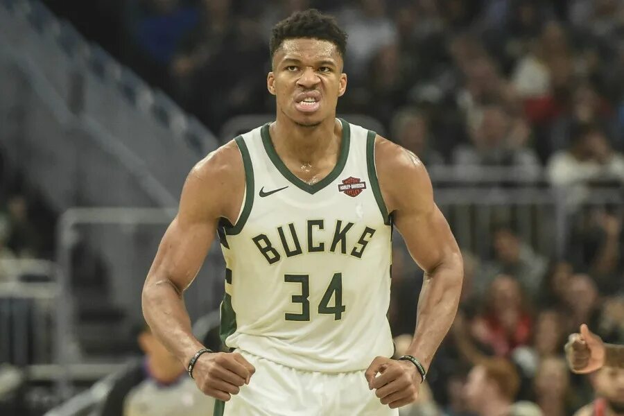 Avait les. Аниме четыре парня. Avait les. Танцы братья лес твинс. Три красивые девушки.