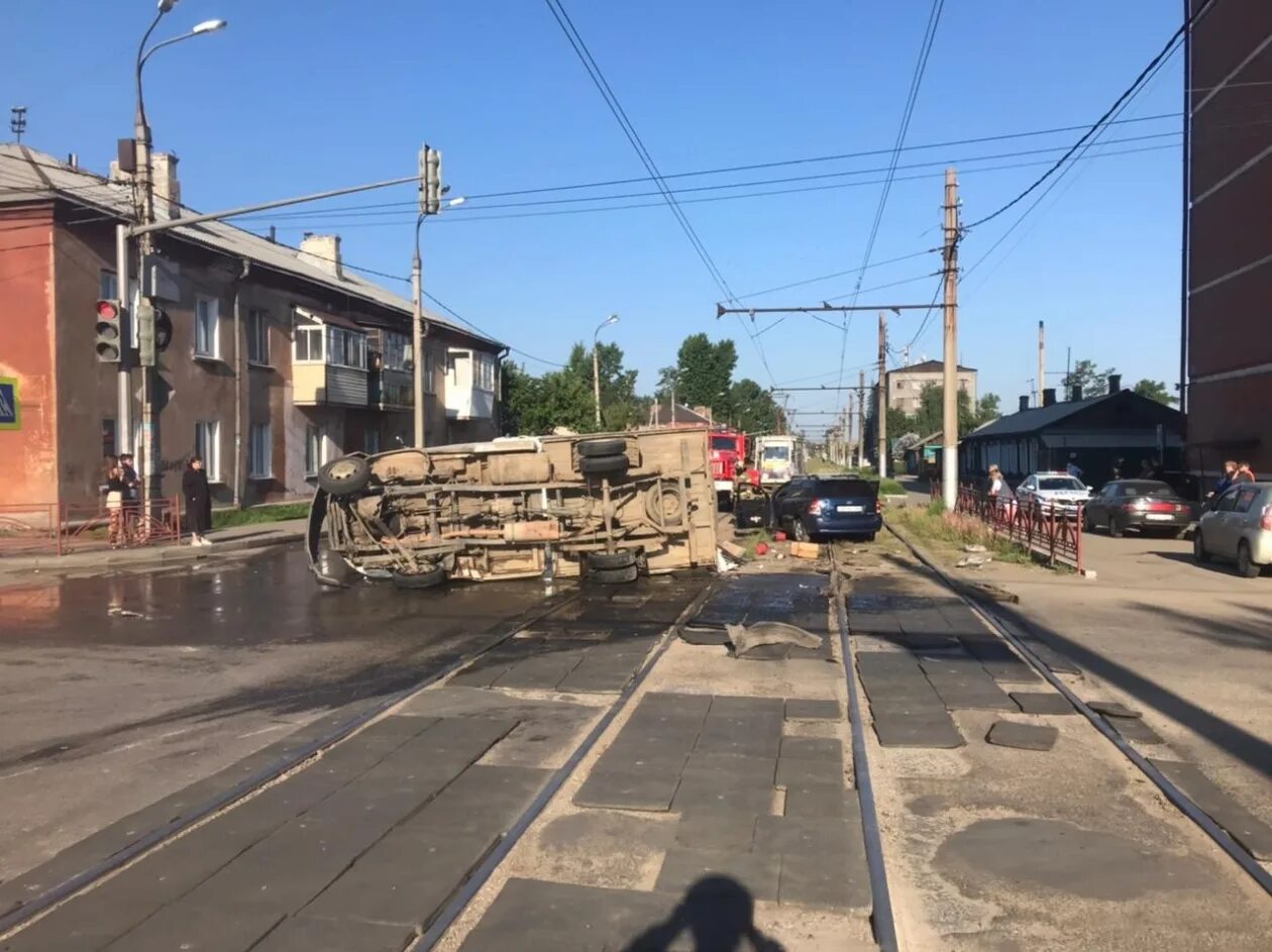 После 20 июня. Иркутск сейчас. Авария на напольная улица Иркутск.