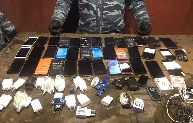 Сизо 1 новосибирск. Запрещенные предметы уис. Запрещенные предметы фсин. Исправительная колония татарстан. Запрещённые предметы для осужденных.