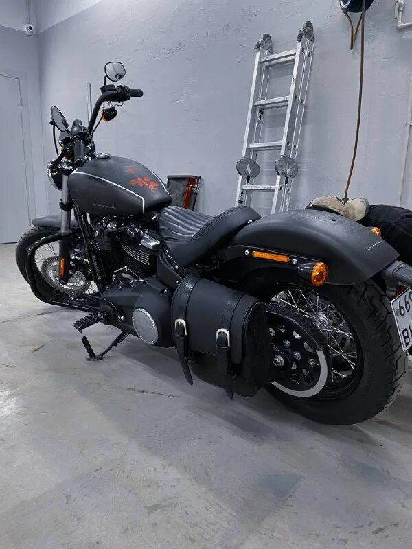 Прокачка мотоциклов. Замена тормозной жидкости на мотоцикле. Yamaha mt-09 scrambler. Прокачка мотоциклов. Прокачка мотоциклов.