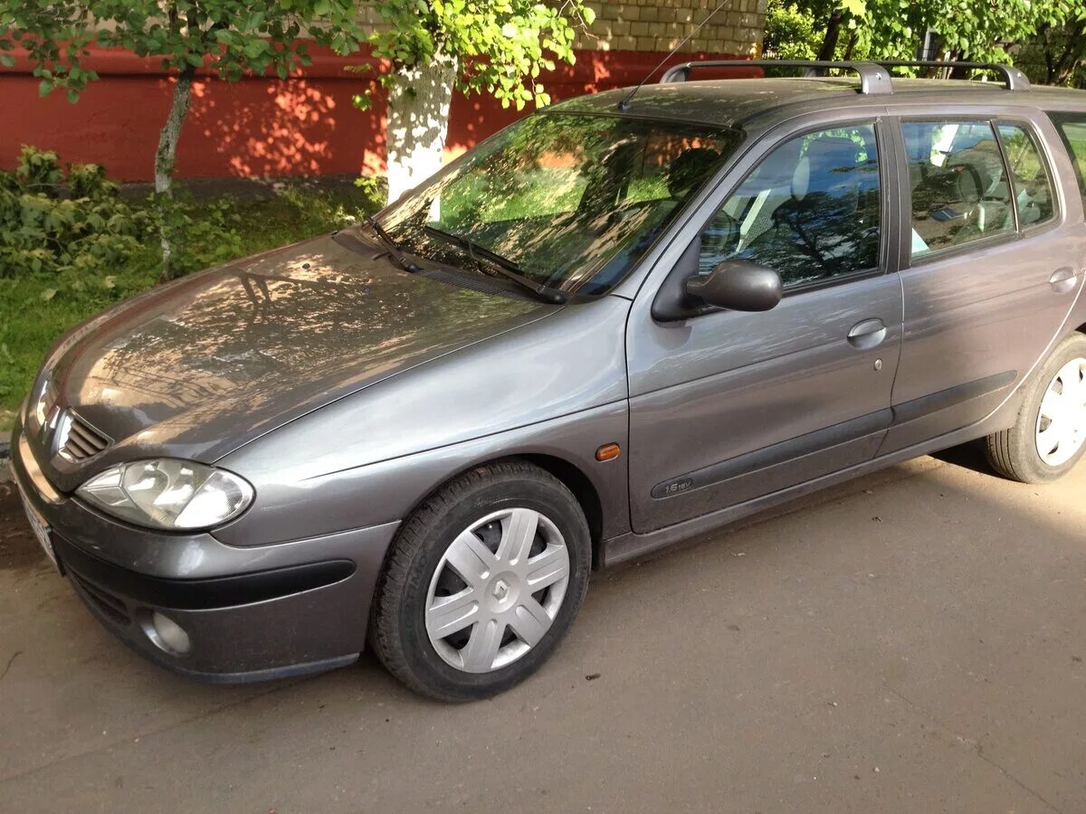 2002 megane. Renault Megane 2002. Рено Меган 1 универсал 2002. Рено Меган 2002 универсал. Рено Меган хэтчбек 2002.