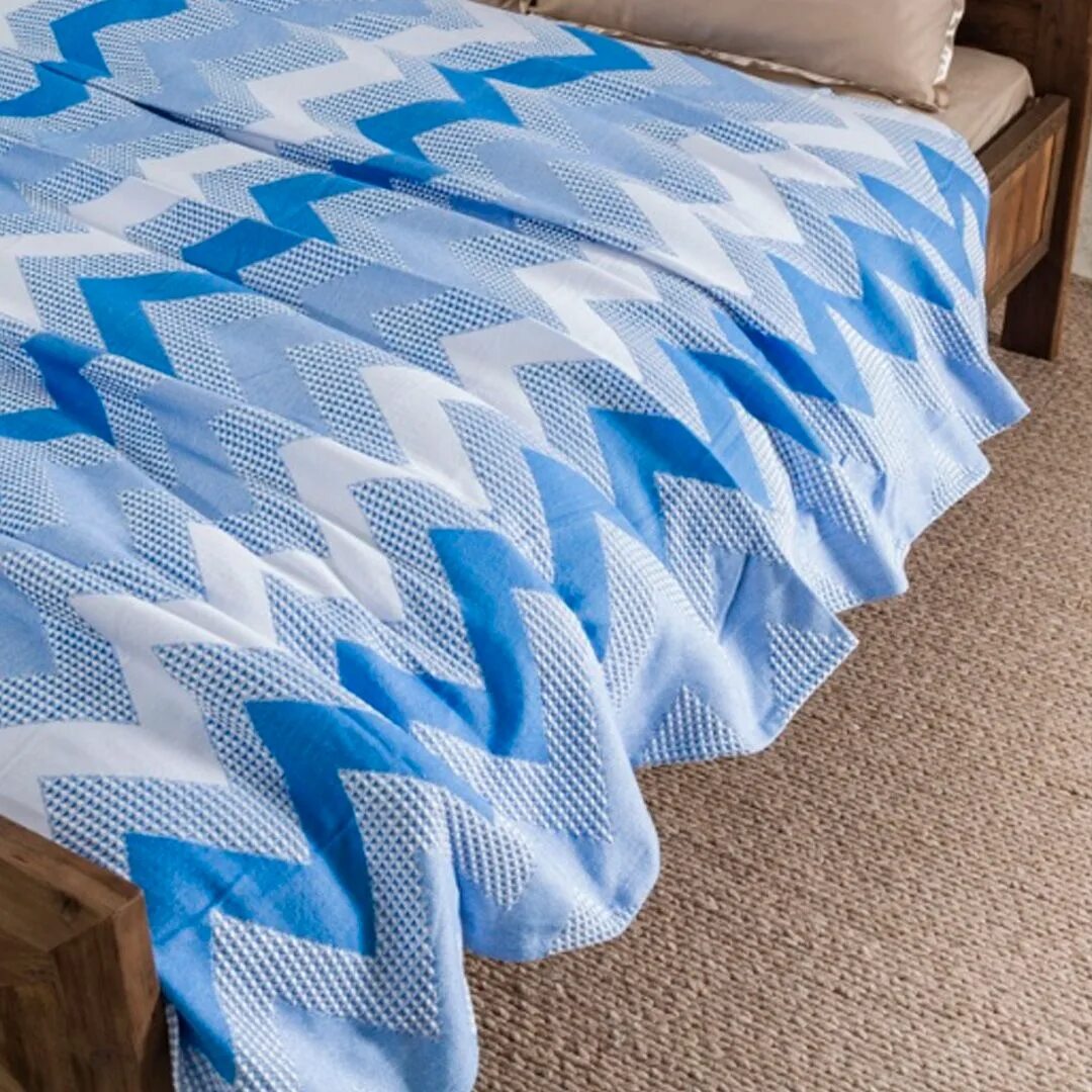 Плед травка koloco. Синий плед. Комфорт синий плед. Плед голубой. Плед голубой.