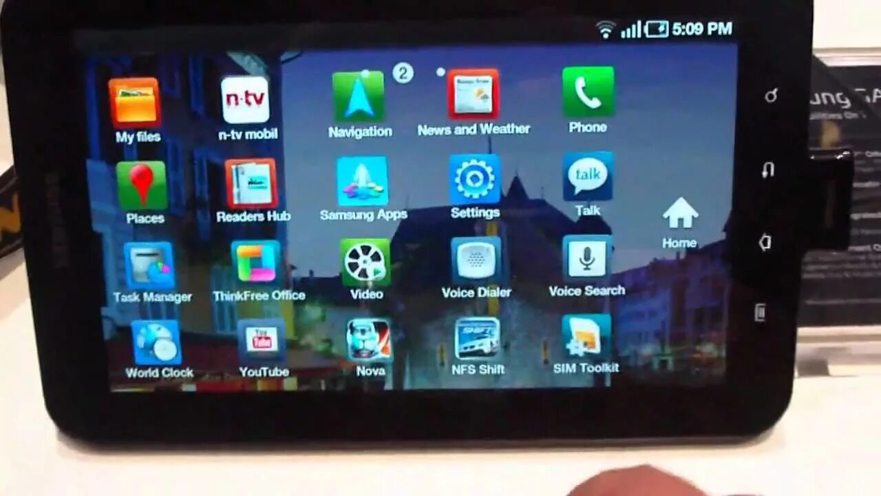 Планшеты blackview 18 купить. Samsung Galaxy Tab 2010. Планшет Samsung Galaxy 2010. Планшет 2010 андроид. Старый планшет самсунг.