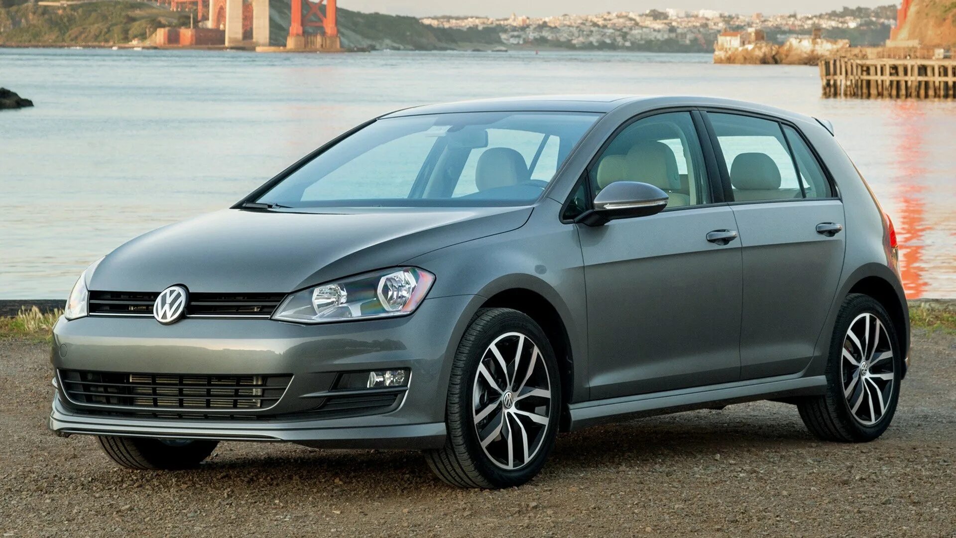 Гольф 7 седан. Volkswagen гольф седан. Фольксваген гольф седан. Volkswagen гольф седан. Фольксваген джетта хэтчбек.