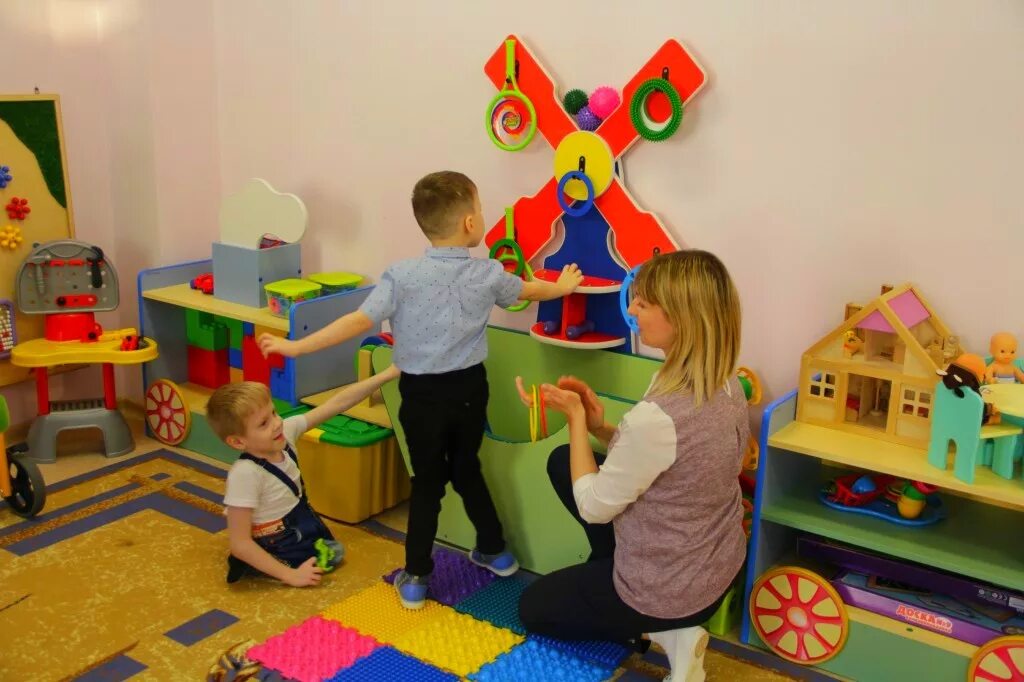 Интерьер группы в детском саду. Специальная группа в доу. Специальная группа в доу. Старшая подготовительная группа в детском саду. Специальная группа в доу.