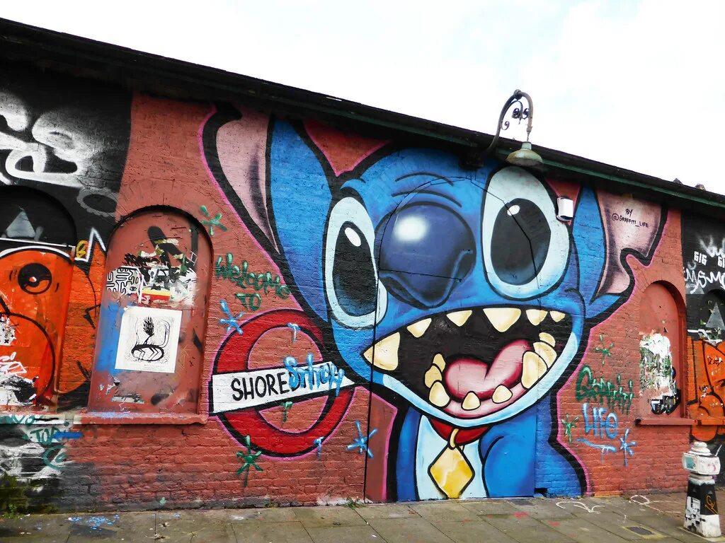 Граффити лайф. Граффити жизнь. Hl2 граффити. Граффити life. Half life graffiti.