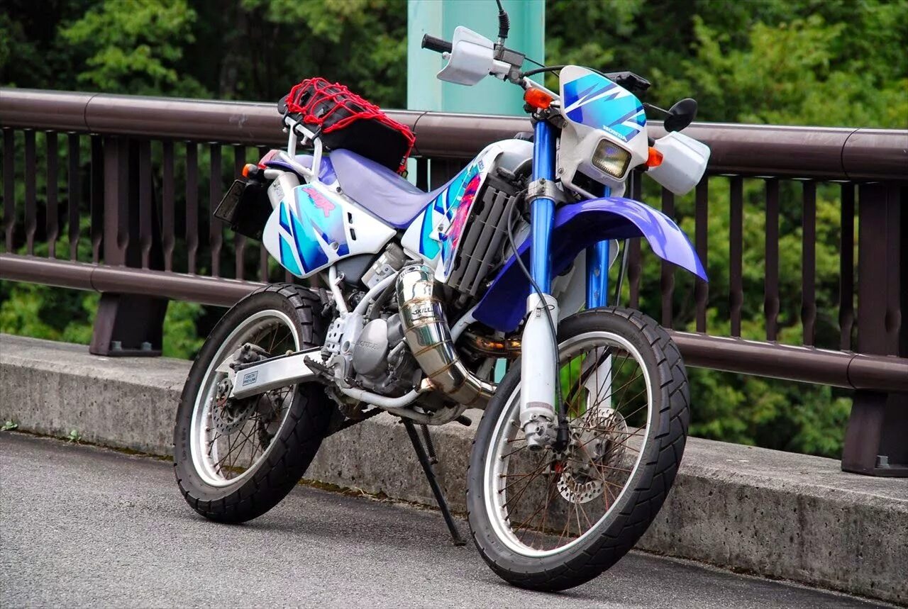 Honda crm 250. Honda CRM 250 R. Honda CRM 250 R mk2. Honda CRM 250 mk1. Honda crm250r-2.