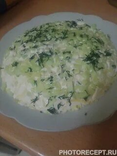 Салат с консервы рыбной и яйцом огурцом