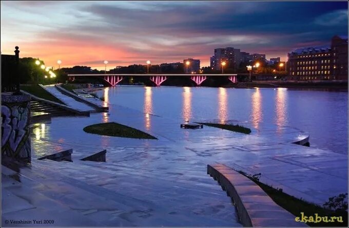 парк победы череповец. куда можно погулять в екатеринбурге. екатеринбург красивые места. екатеринбург достоприм. театр на плотинке екатеринбург.