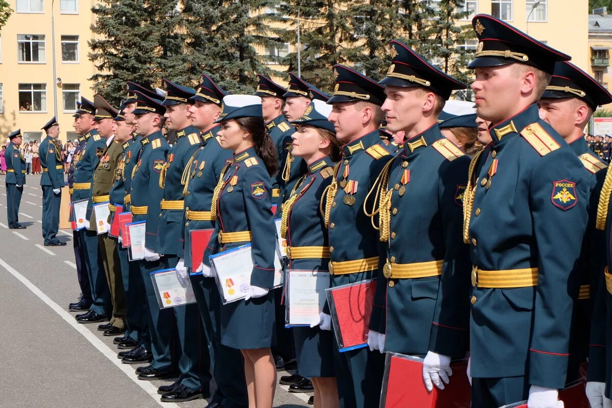 Военная академия связи тихорецкий 3. Военная Академия Санкт-Петербург имени Буденного. Военная Академия связи имени с. м. будённого. Военная Академия связи СПБ. Училище связи имени Буденного Санкт-Петербург.