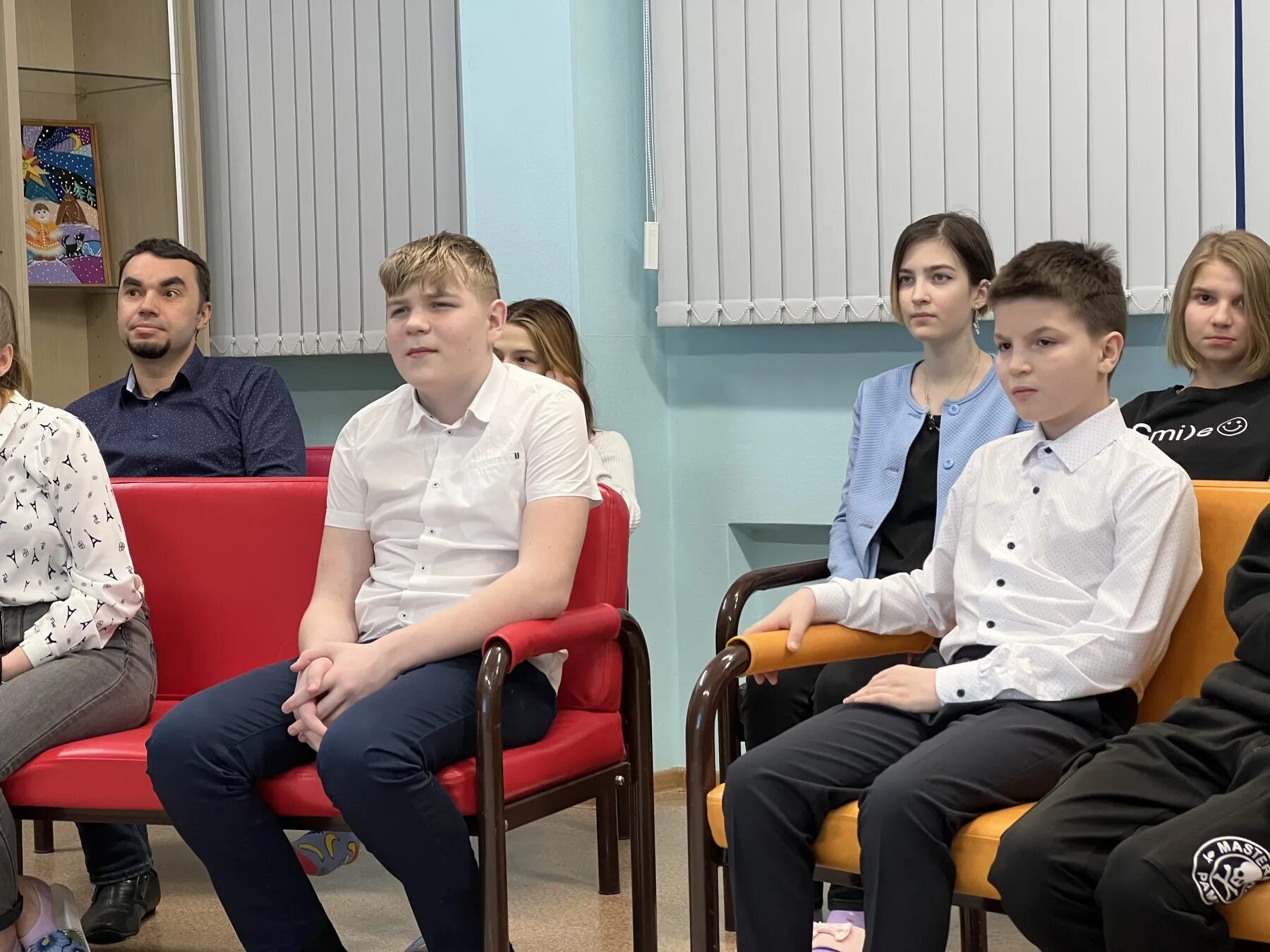 Пограничная служба таджикистана. Дети эфира. Принятие присяги сош 9. 90 лет пограничная служба. Присяга школы номер 9.