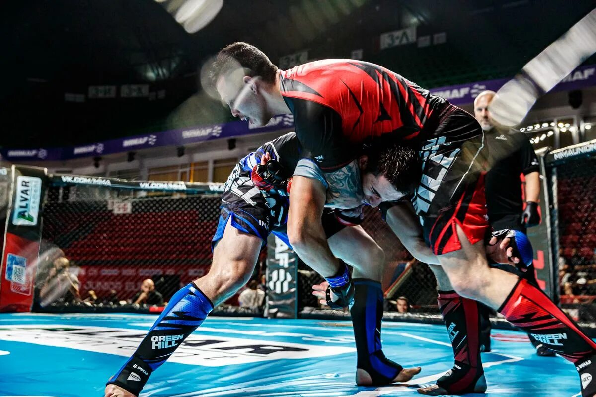 Чемпионат европы по мма казань 2021. Чемпионат европы по мма казань 2021. Чемпионат европы по мма казань 2021. Чемпионат россии по мма 2021 нижний новгород. Битва один на один.