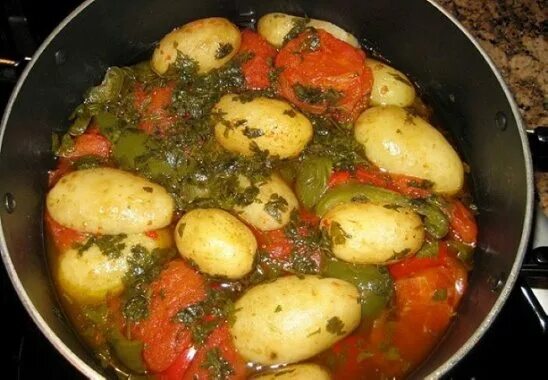 Хашлама с бараниной. Хашлама в кастрюле. Хашлама с бараниной. Шурпа шулюм. Хашлама с курицей в казане.