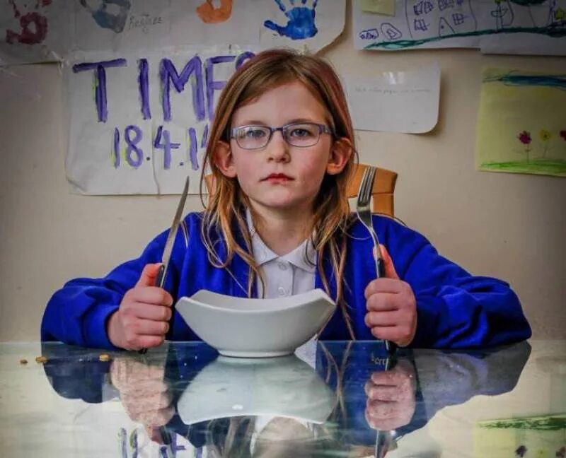 мика бурем доктор хаус. доктор хаус ханна моргенталь серия. девочка которая не чувствует боли. доктор хаус и уилсон. доктор уилсон доктор хаус смерть.