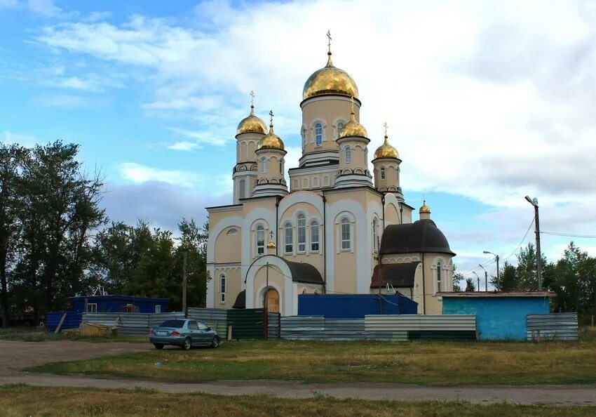 Хрящевка ставропольского района самарской области. Храм Георгия Победоносца в Хрящевке. Храм в Хрящевке Самарской области. Храм Георгия Победоносца Самара. Церковь в Хрящевке Тольятти.