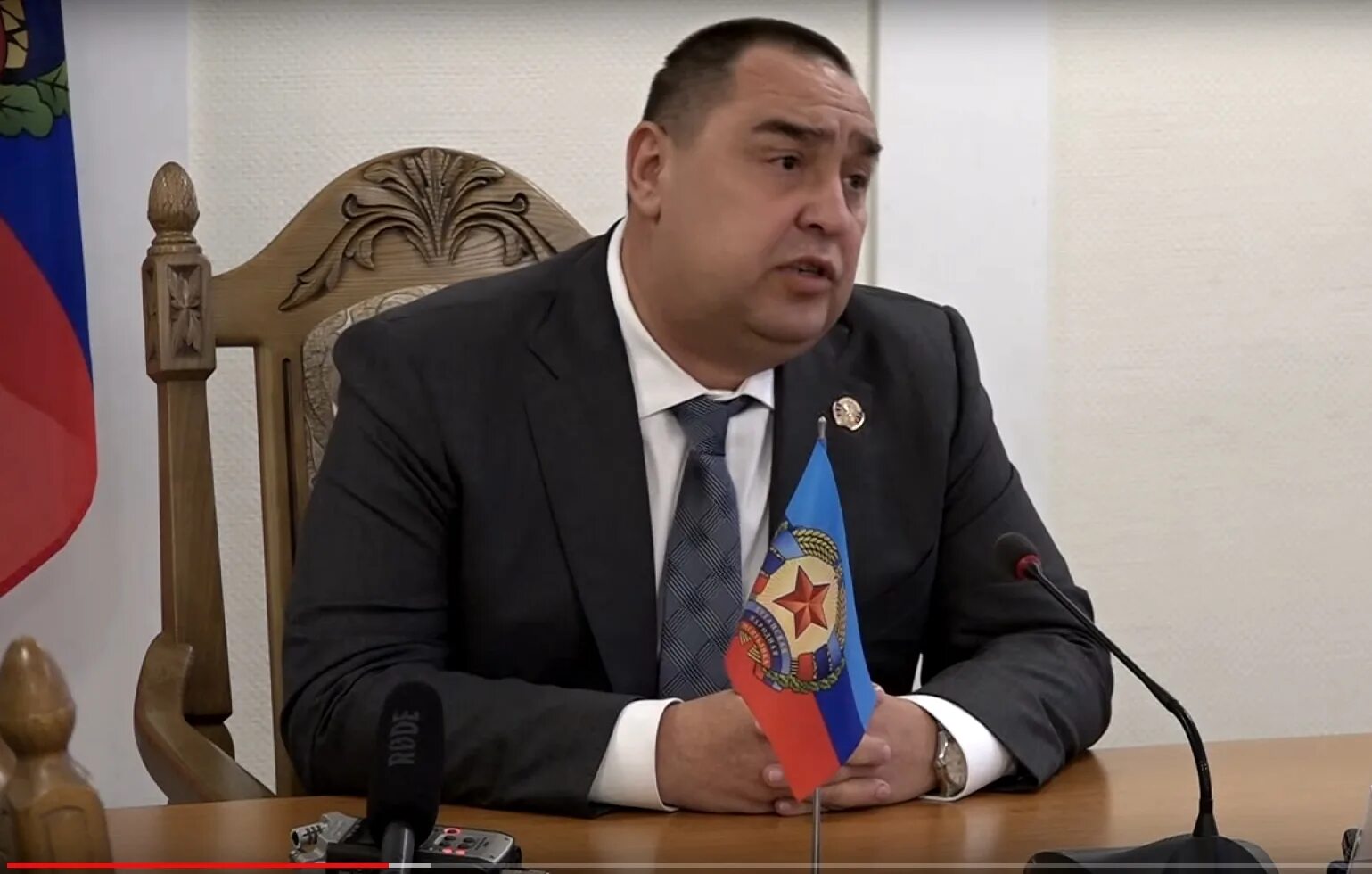 Плотницкий как пишется. Глава лнр плотницкий.