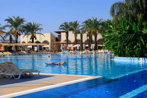 Tropical resort 4