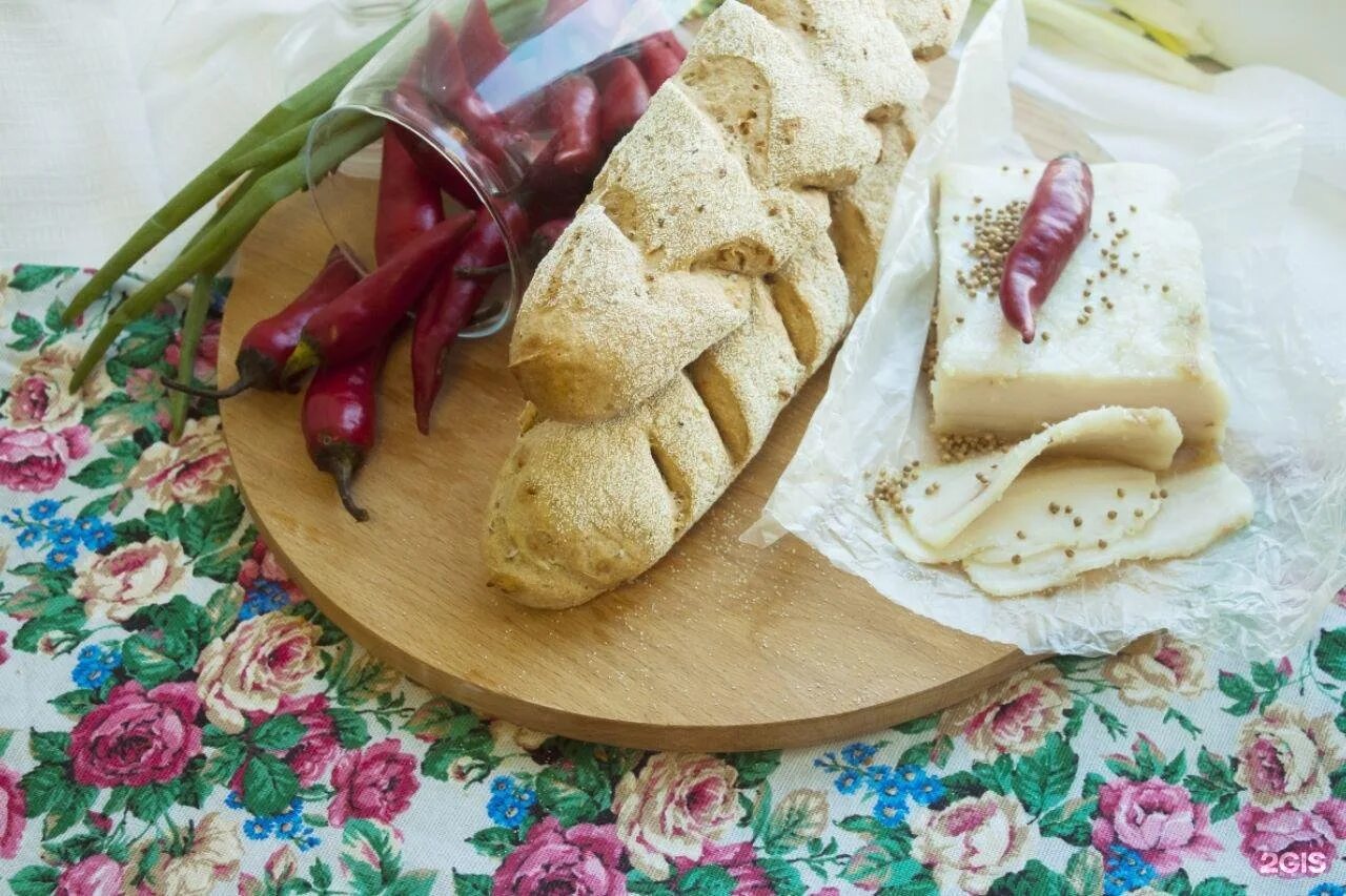 Хлебные традиции подольск. Традиции с хлебом. Экскурсия в хлебопекарню для школьников. Хлебные традиции. Хлебные традиции пекарня экскурсии.