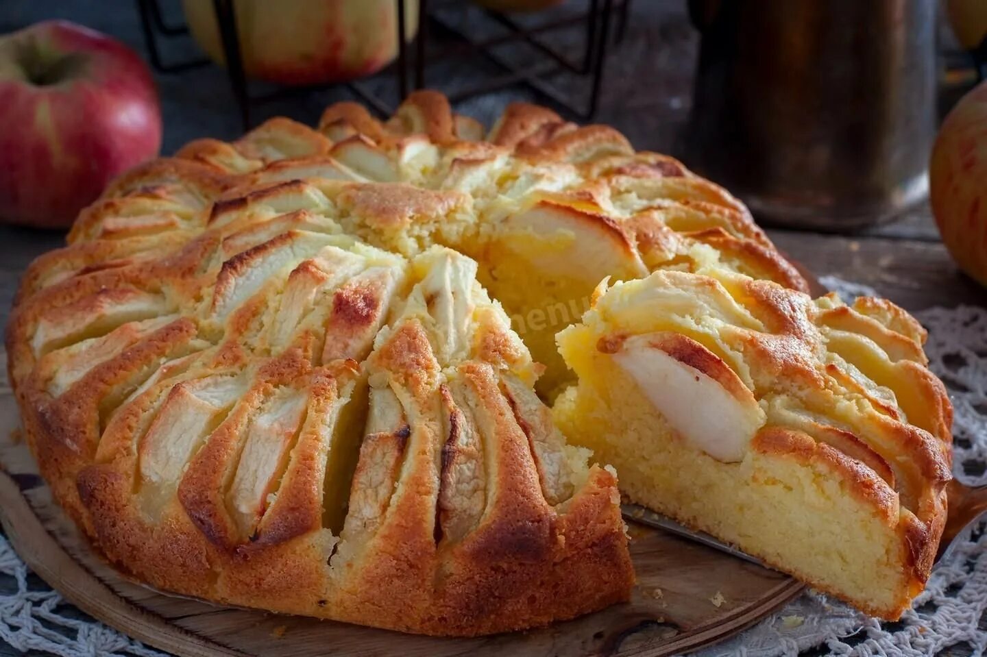 Рецепт легкого пирога с яблоками. Корнуэльский пирог. Корнуэльский пирог с яблоками. Пирог Корнуэльский пирог. Apple pie (яблочный пирог).