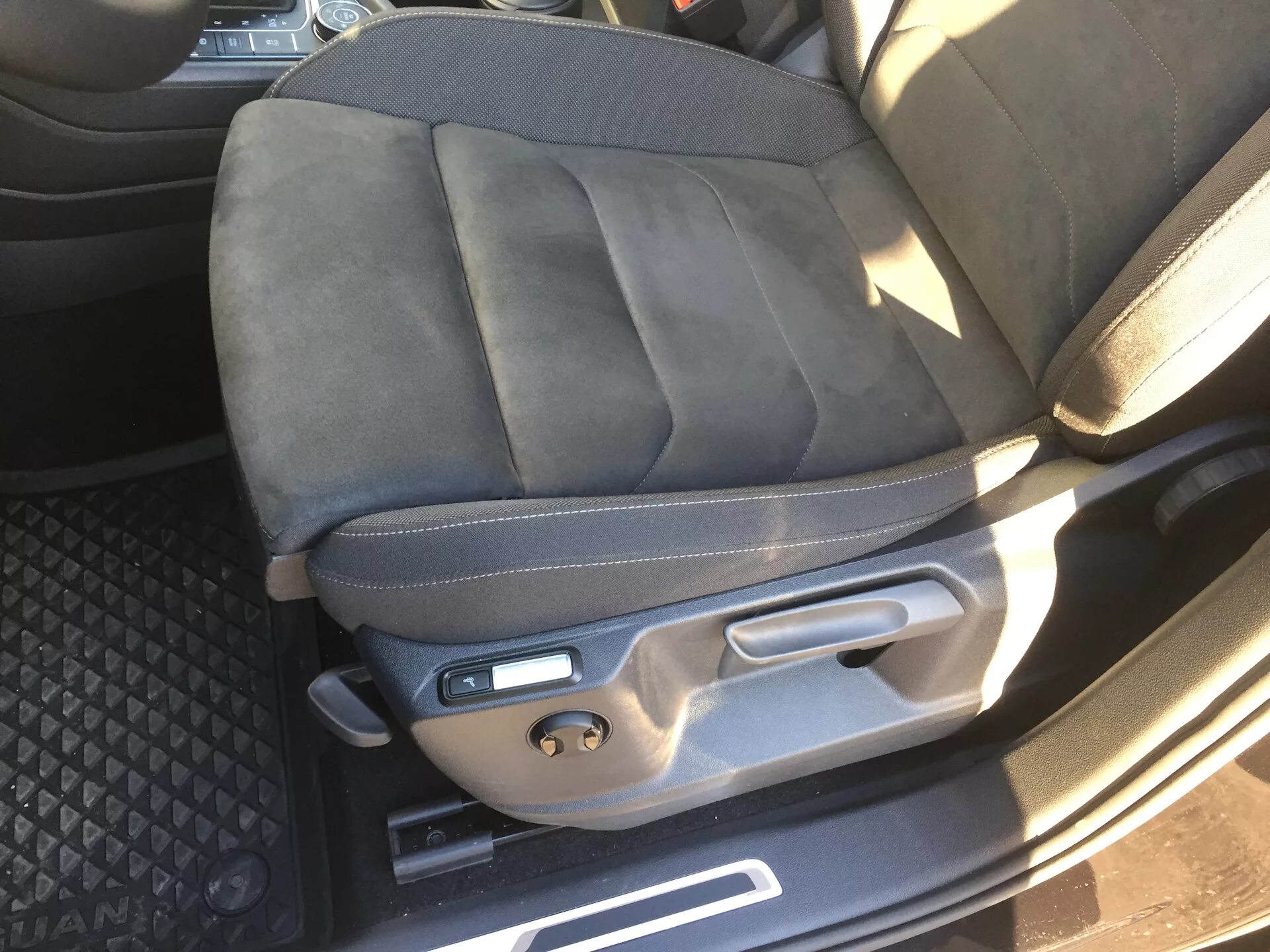 Сиденья фольксваген тигуан 2. Кресло tiguan ergoactive. сиденье ergoactive tiguan. сиденья ergoactive tiguan 2. vw сиденья egroactive.