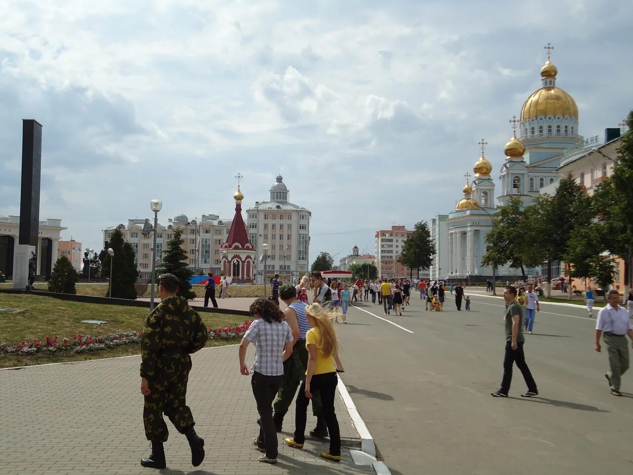 Саранск Россия. Саранск Мордовия. Саранск фото. Саранск люди. Город саранск отзывы