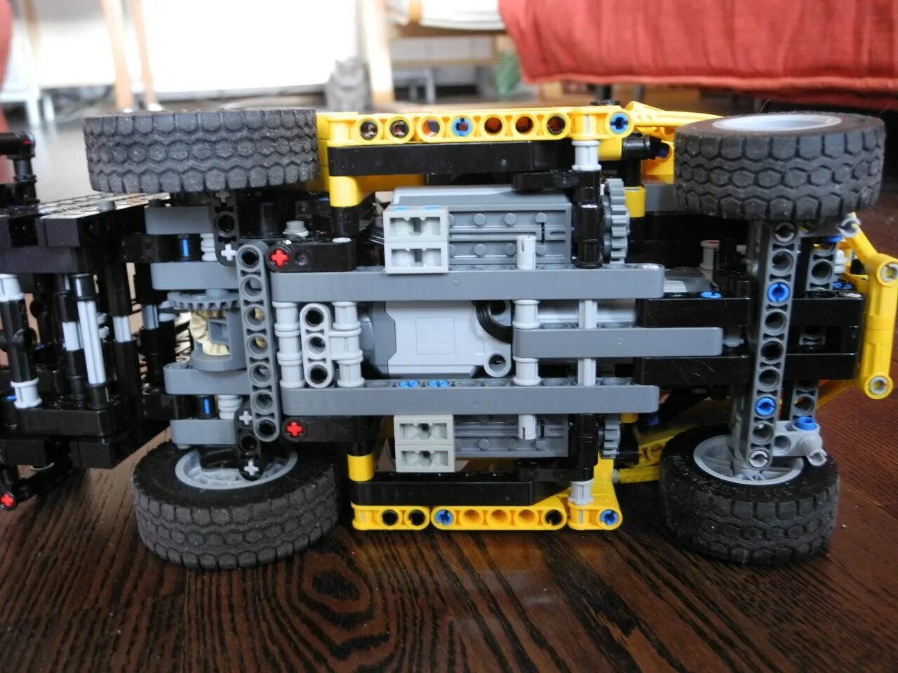 Lego technic moc шасси. Самоделки technic. Самоделки technic. Лего техник зил 167э. Урал некст лего техник.