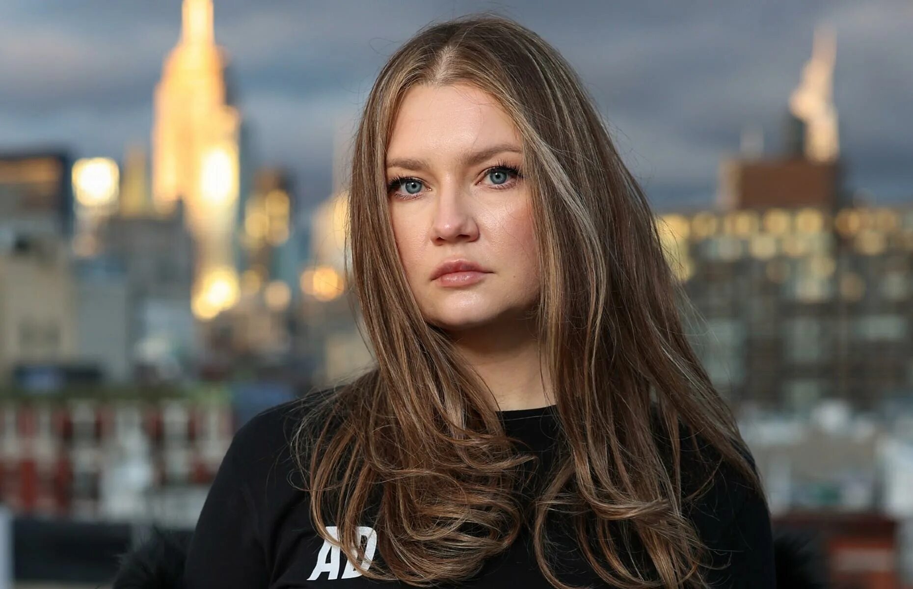 Девушка аферистка. Anna Delvey 2023.