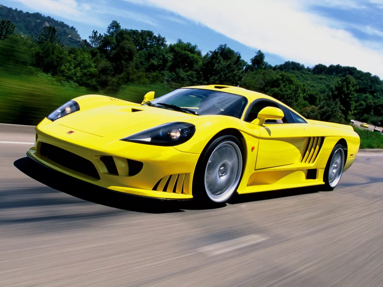 3 самых быстрых машины. Saleen s7. Hennessey Venom gt. Saleen s7 марка. Saleen s7 Forza Horizon 4.