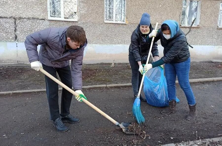 17 апреля состоится. Стартует санитарно-экологический месячник. Рыбинск санитарная уборка города. Месячник по уборке Тамбова.