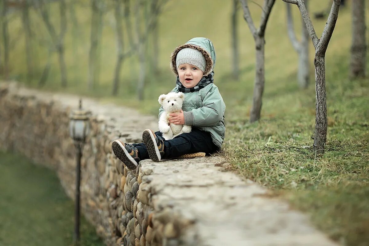 Маленькие дети. Детская фотосессия на природе. Фотосессия для мальчика. Олена ребенок