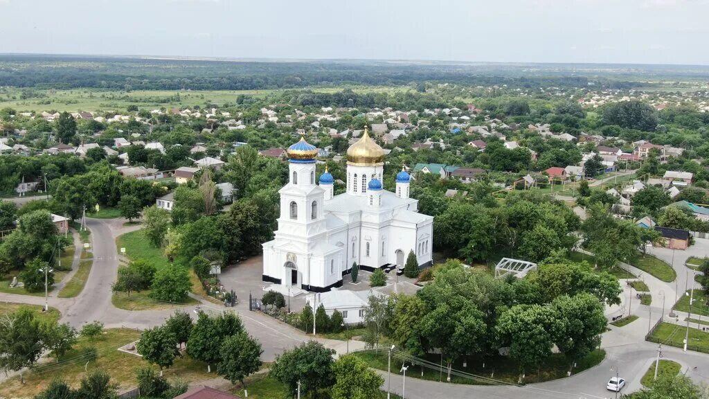 Проспект донецк ростовской. Донецк Ростовская область Церковь. Храм станица Гундоровская. Гундоровская Церковь Донецк Ростовская. Станица Гундоровская Ростовской области.