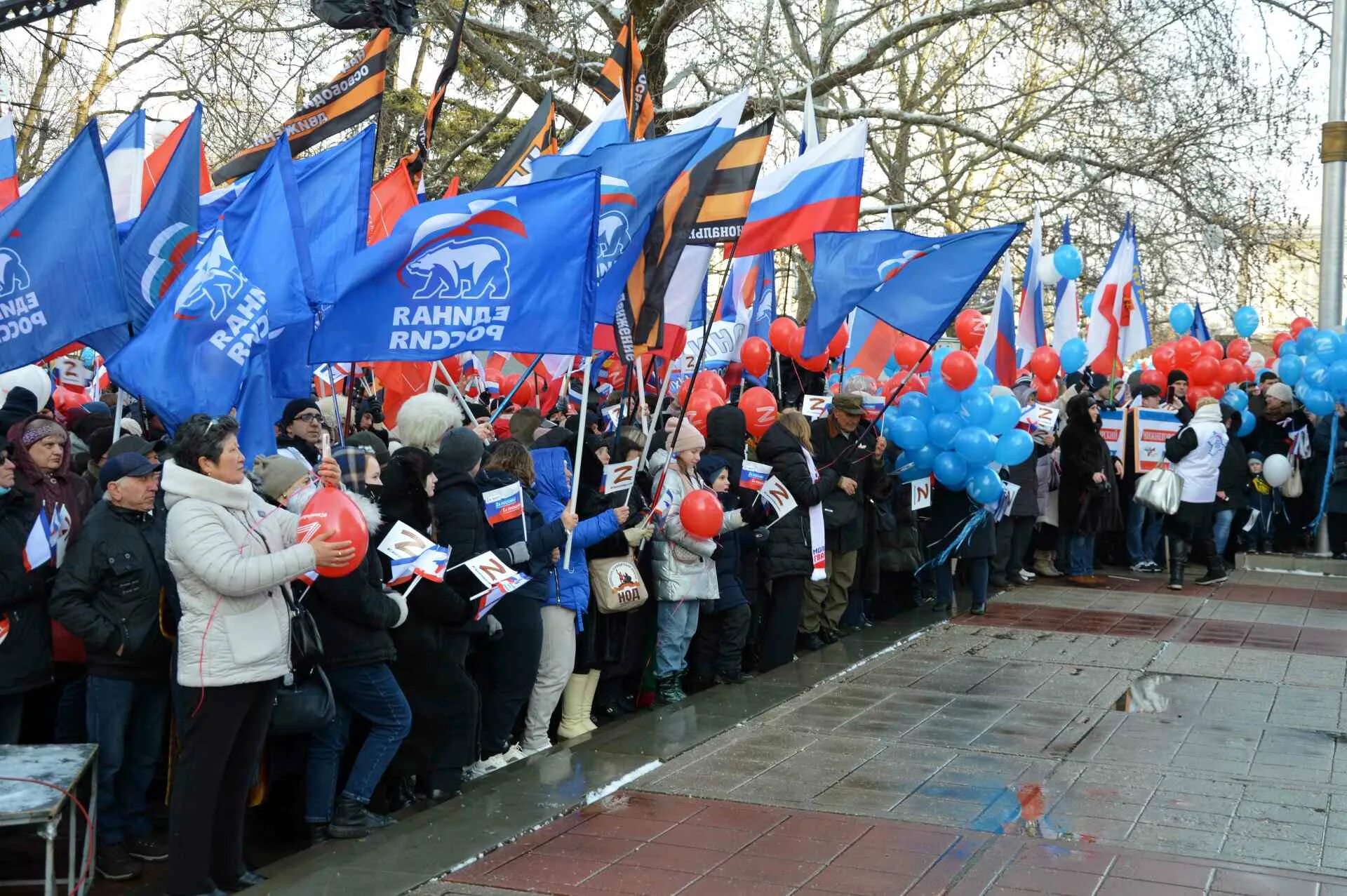 День воссоединения крыма с россией средняя группа. Воссоединение Крыма с Россией 2014. День воссоединения Крыма с Россией. Крым в единстве с Россией.