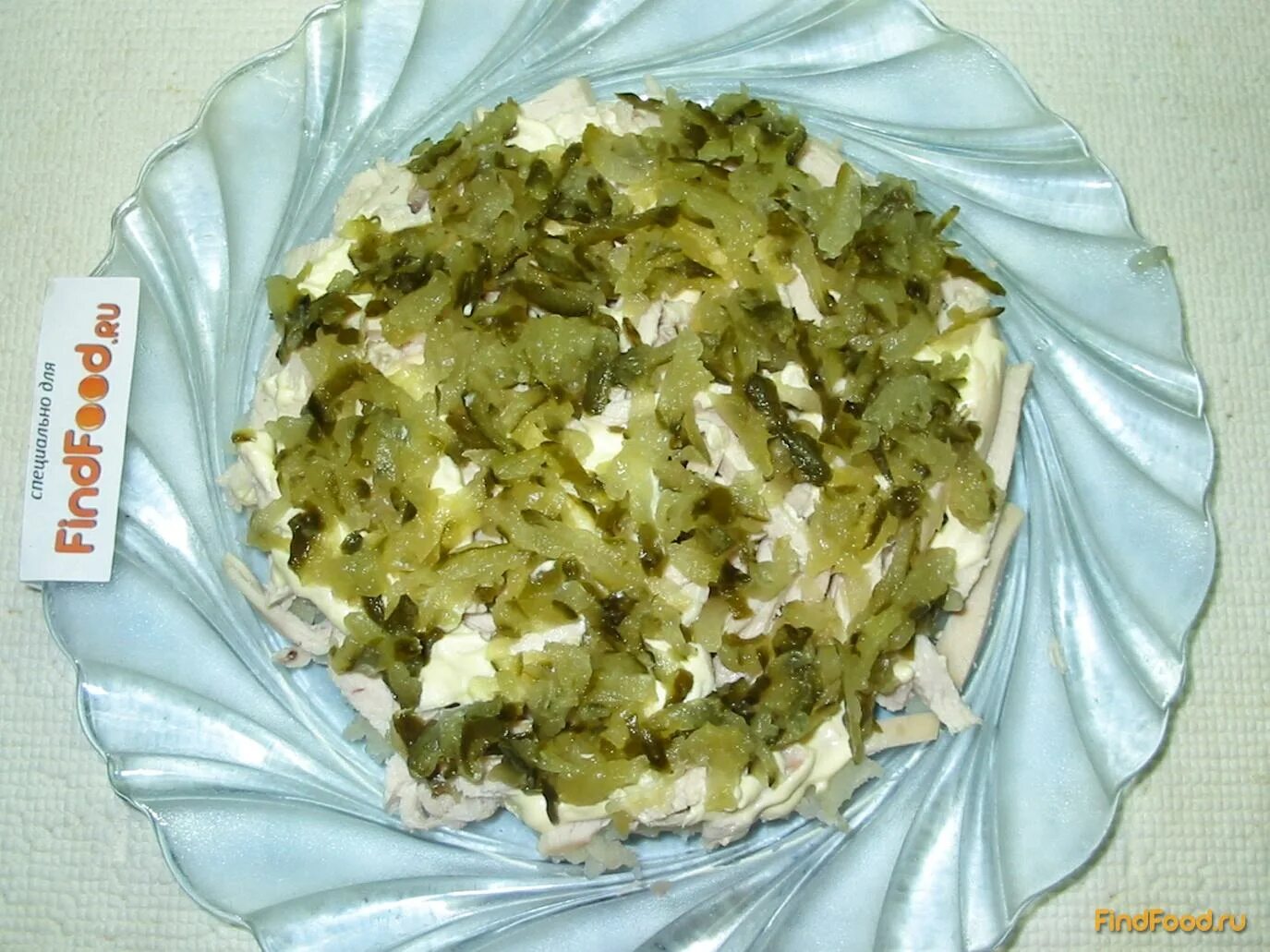 Салат дубок с курицей шампиньонами. Салат дубок с курицей шампиньонами. Дубок рецепт. Салат с грибами. Салат дубки.
