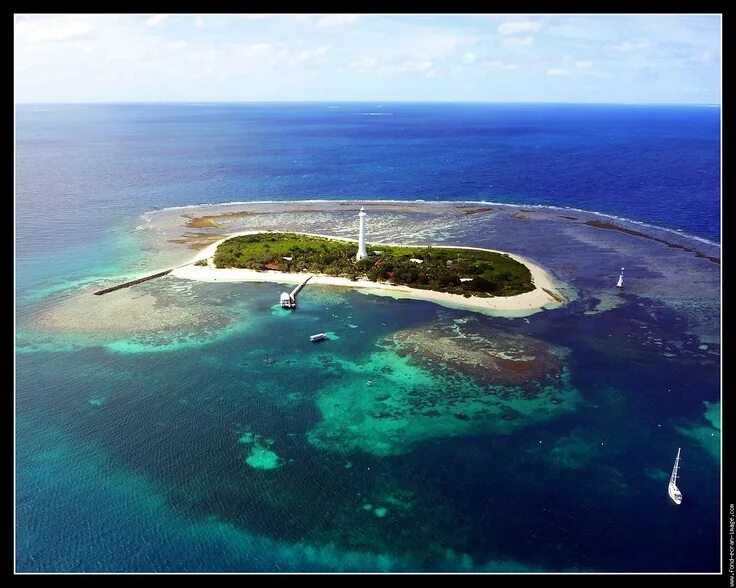 Новая каледония франция. Острова луайоте. Новая каледония франция. New caledonia страна. Маре (остров, новая каледония).