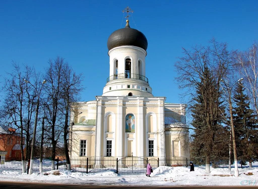 Наро фоминск московская область фото. Никольский храм Наро-Фоминск. Храм Николая Чудотворца Наро-Фоминск. Никольская Церковь Наро-Фоминск. Никольский храм Наро-Фоминск танк.