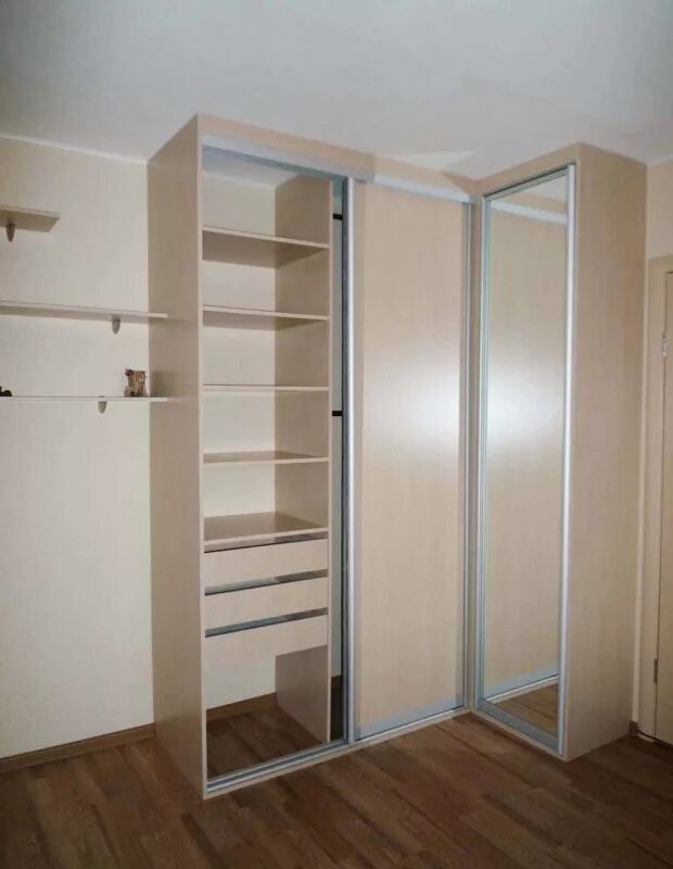 шкаф купе четырехдверный. шкаф купе с зеркальными вставками. купе уфа. корпус шкафа купе. двери купе в уфе.