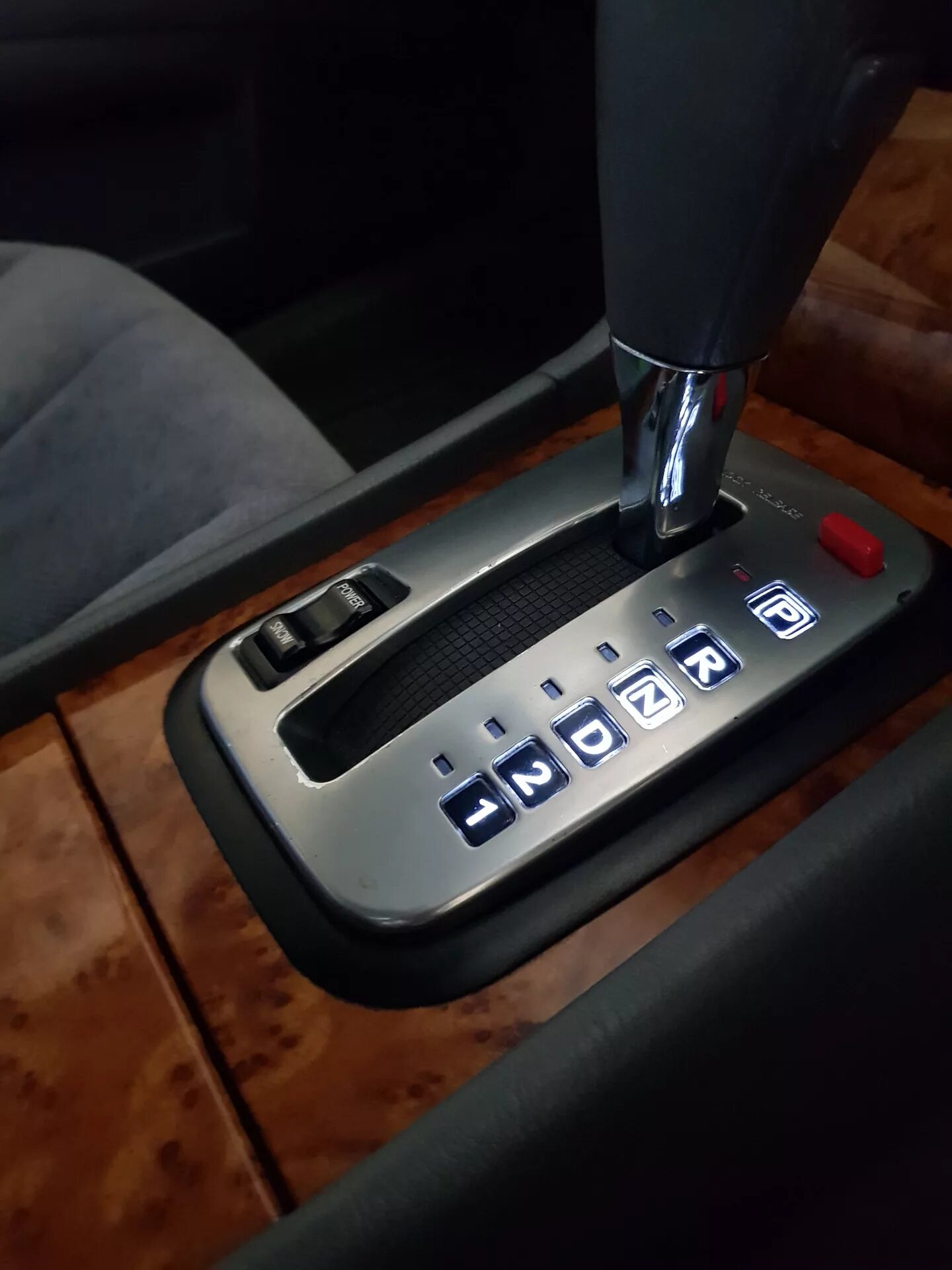 Что такое селектор. Накладка селектора акпп s80 2.4. nissan maxima 2025 ручка акпп. renault espace 3 селектор акпп. citroen c5 2001 подсветка селектора.