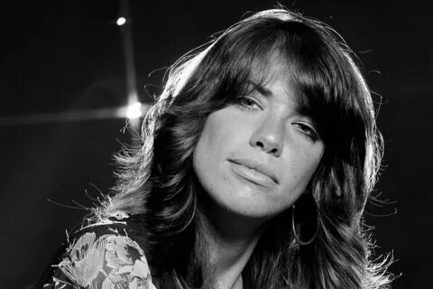 Flashback: Carly Simon Performs Cat Stevens-Inspired 'Anticipation&apo...