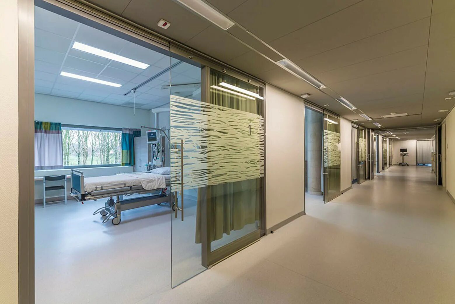 Интерьер клиники. Планировка здания. Современная больница. Дизайн медицинского центра. План проектирования.