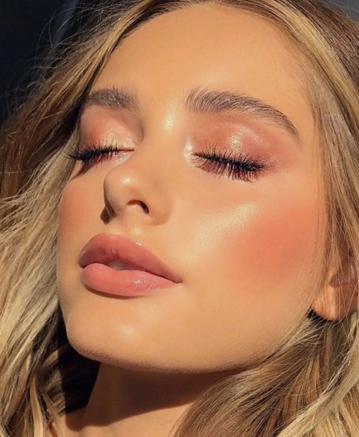 Прозрачный макияж. Мила рэй. нюдовый make up. летний макияж. персиковый макияж.