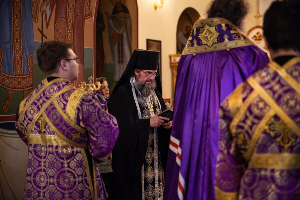 Великое повечерие среда первой седмицы великого поста. Благословение епископа Византия. Освящение колива в первую пятницу Великого поста. Богослужение богослужебное хоровое пение. Благословенного Великого поста.