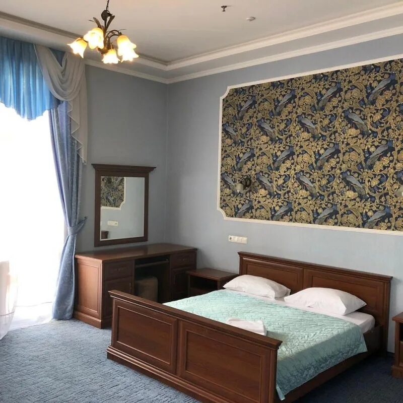 горького/жуковского, 19а. даяна симферополь. гостиница таврическая симферополь. империал симферополь. отель украина номера.