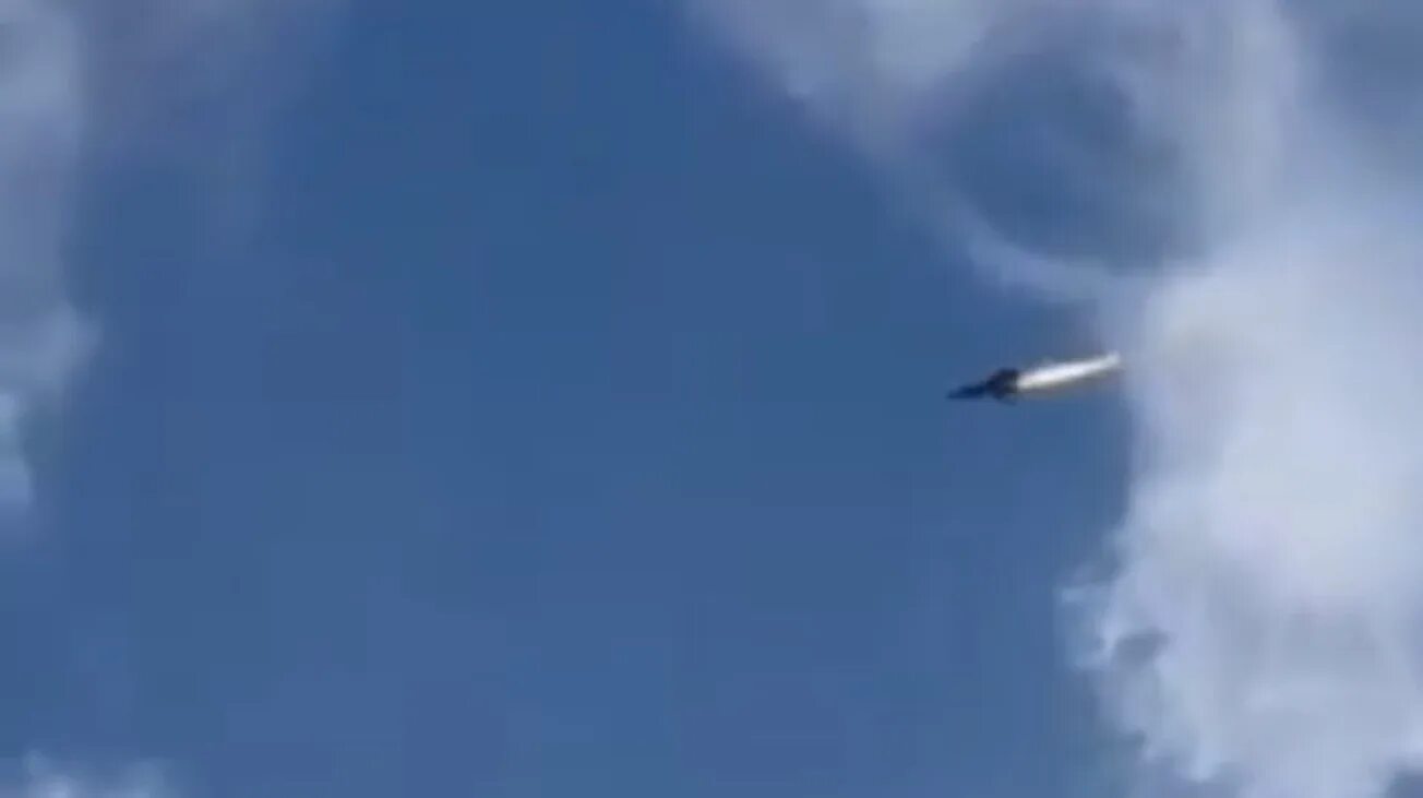 Видео падения расула. Самолёт. Летчик сверхзвукового самолета. Самолет военный.