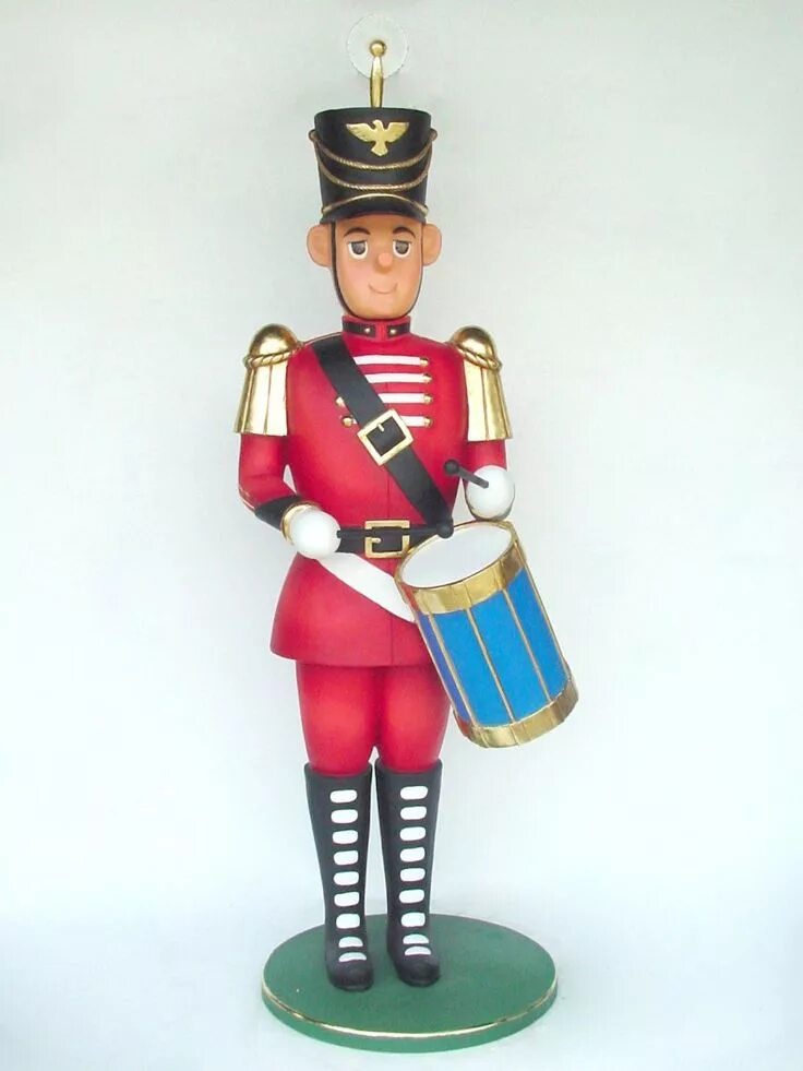 My toy soldier is very nice. Игрушечные солдатики. Оловянный солдатик игрушка. Оловянный солдатик елочная игрушка. Деревянный оловянный солдатик.